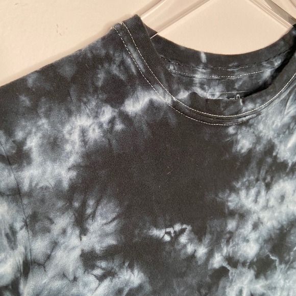 One of a Kind Black & Gray Tie Dye Tee - Picture 3 of 5